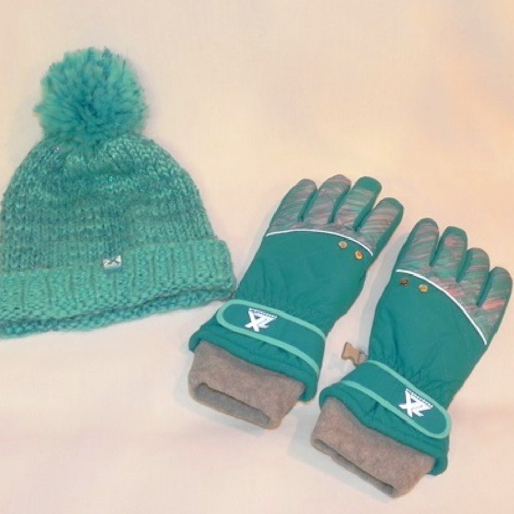 ZeroXposur Girls Teal Gloves and Hat, EUC